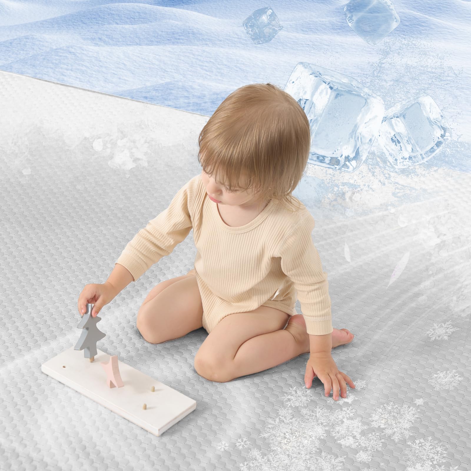 Huloo Sleep mat showcasing breathable fabric for year-round comfort.
