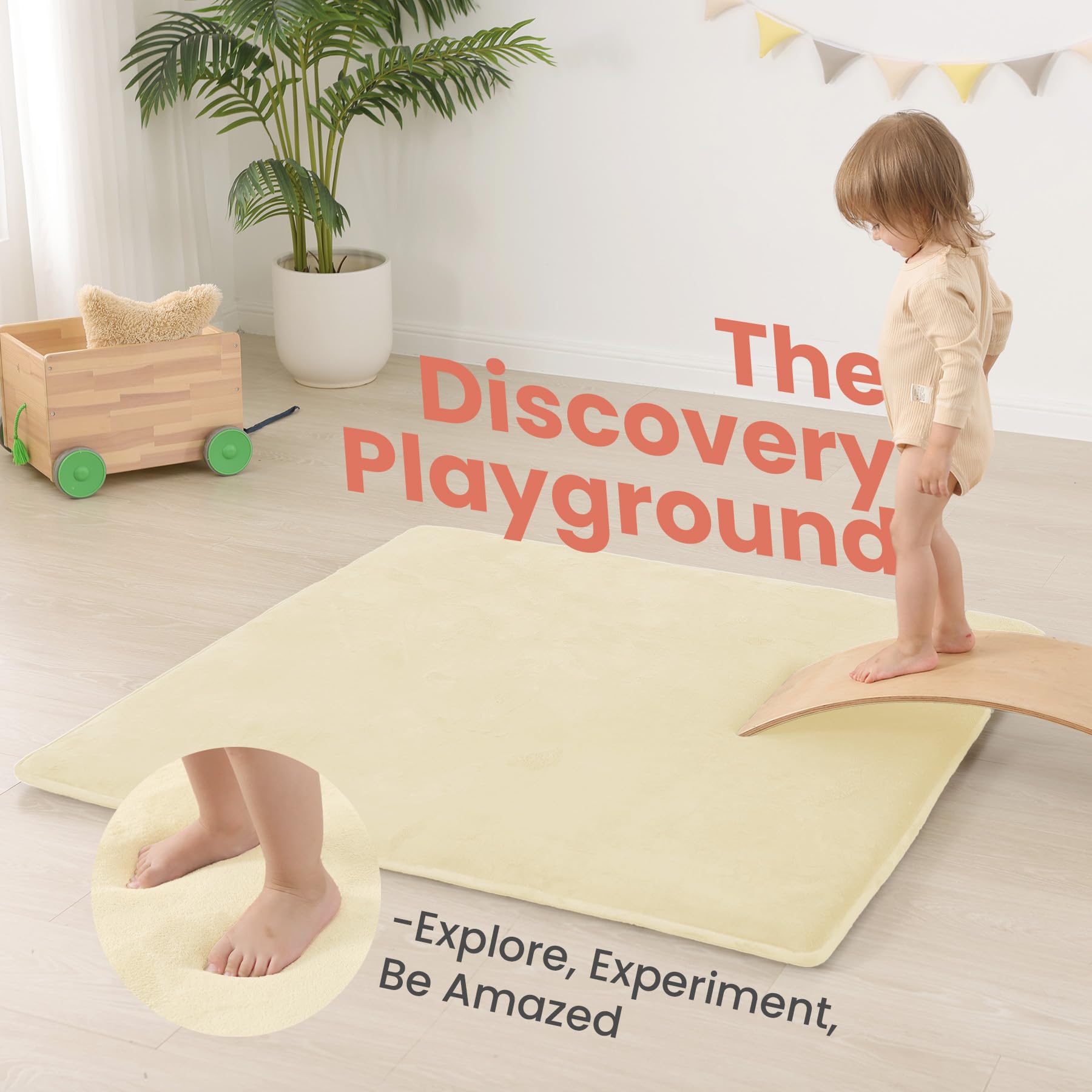 Huloo Sleep coral velvet fabric closeup highlights water-repellent surface.
