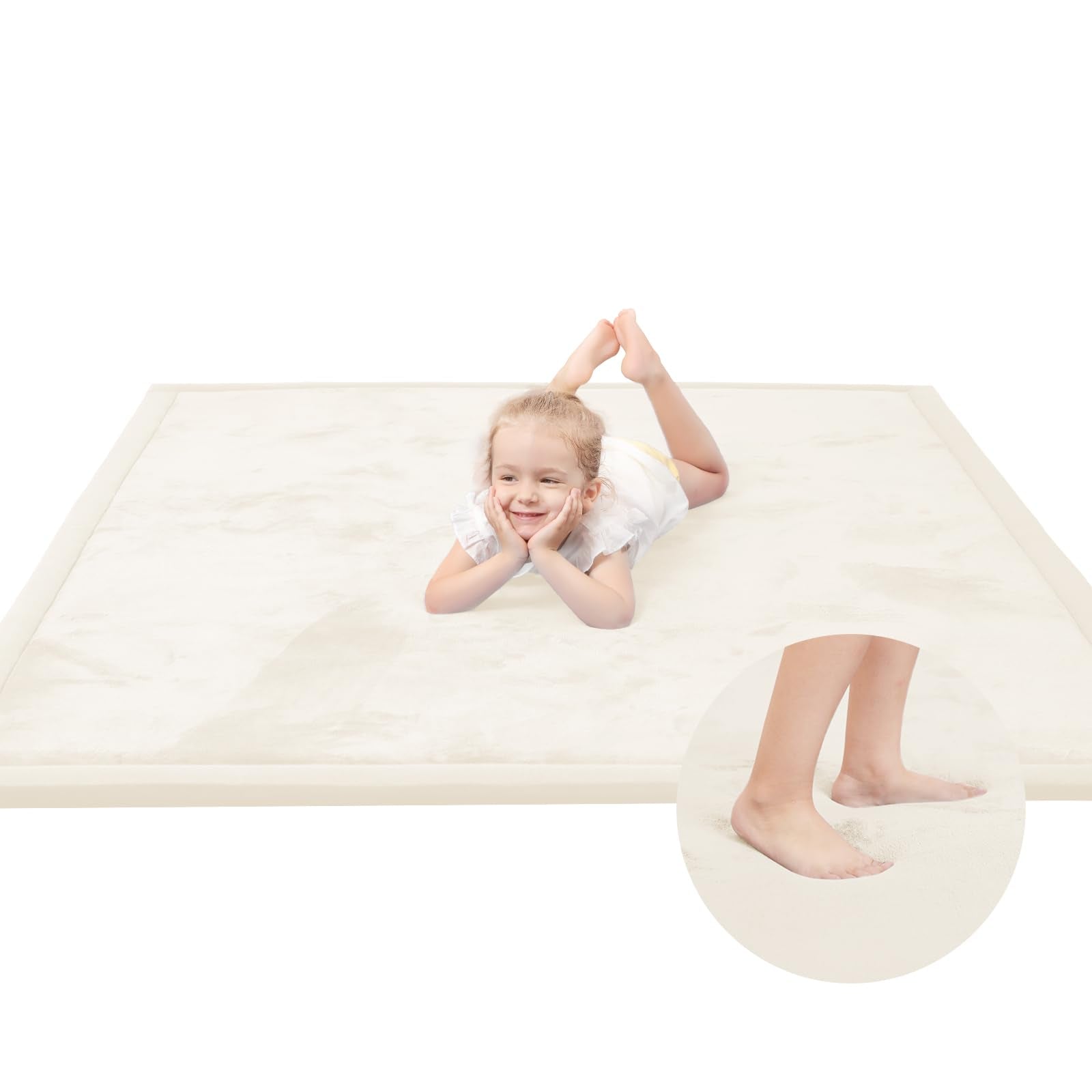Huloo Sleep baby play mat close-up highlights plush cream foam for comfy tummy time
