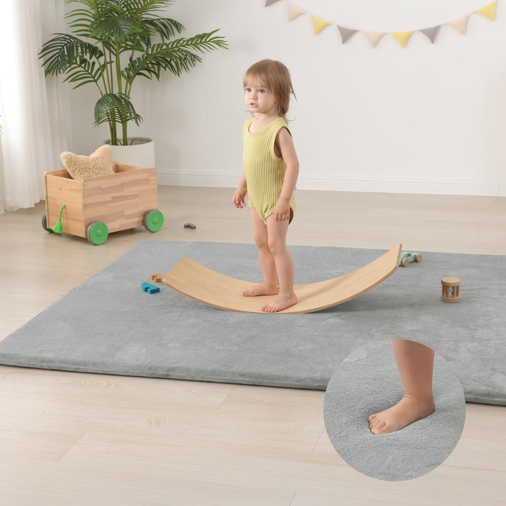 Huloo Sleep mat on floor displaying non-slip backing for secure use