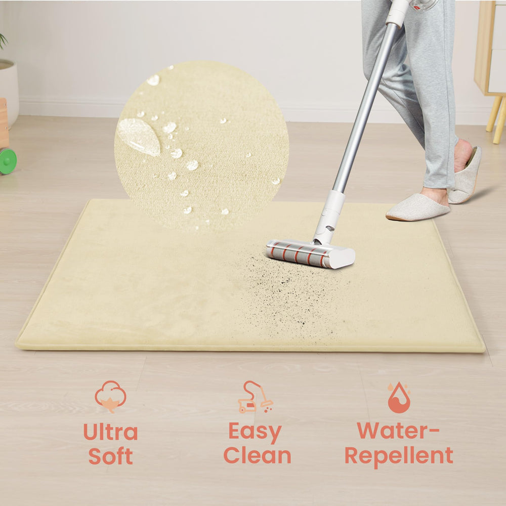 Huloo Sleep outdoor-friendly mat cleans easily after messy outdoor sessions.