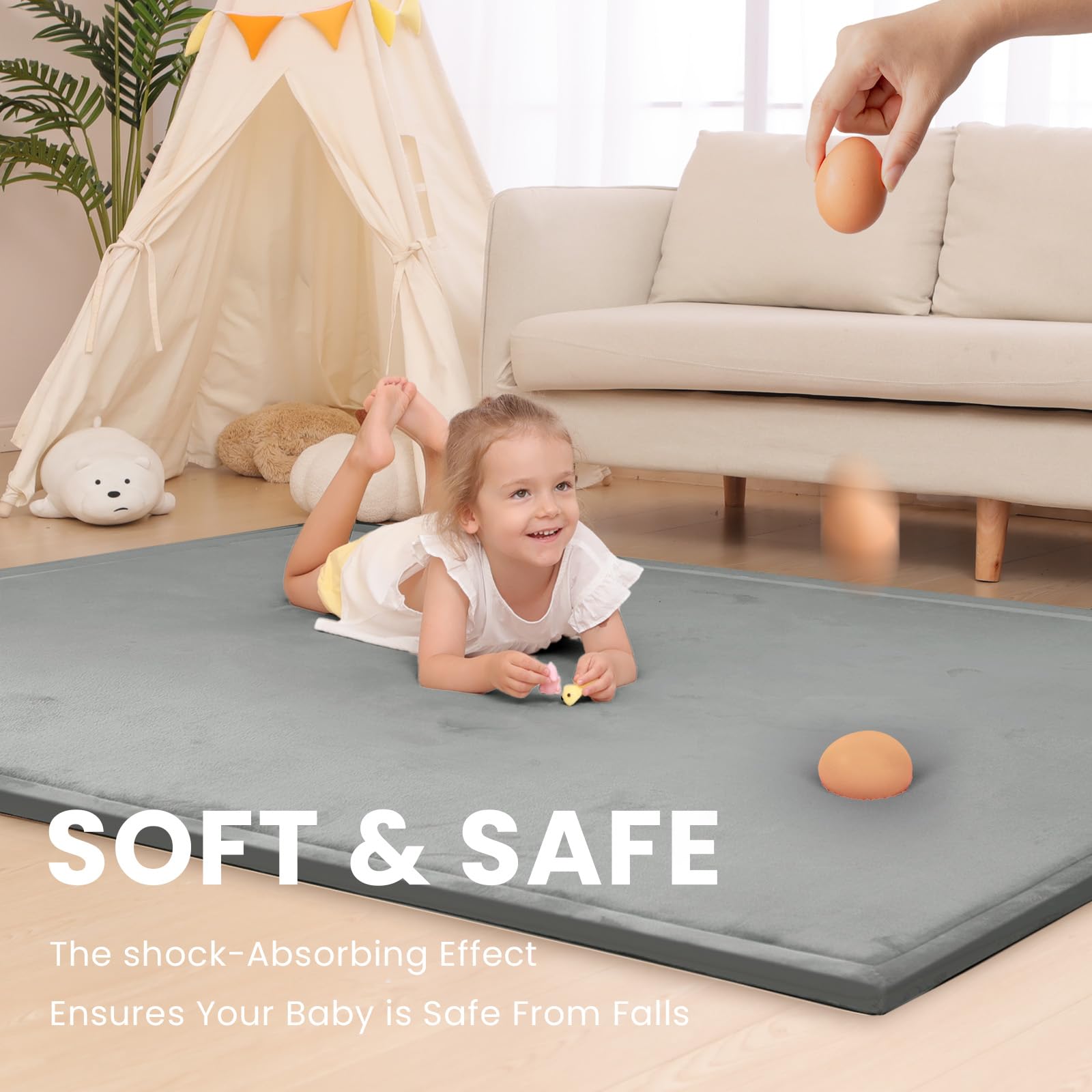 Huloo Sleep mat with water-repellent velvet surface stays clean during play.