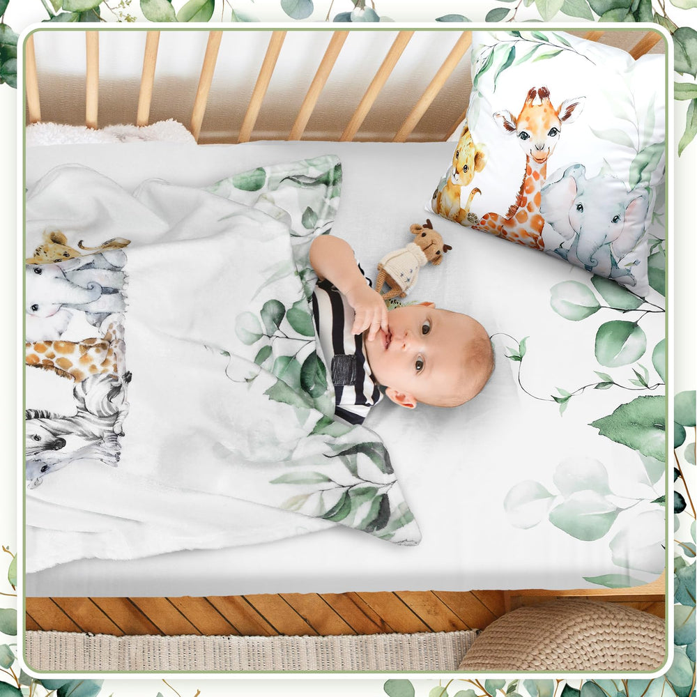 HunnmingRe soft flannel blanket delivers warm cuddly sensation for baby.