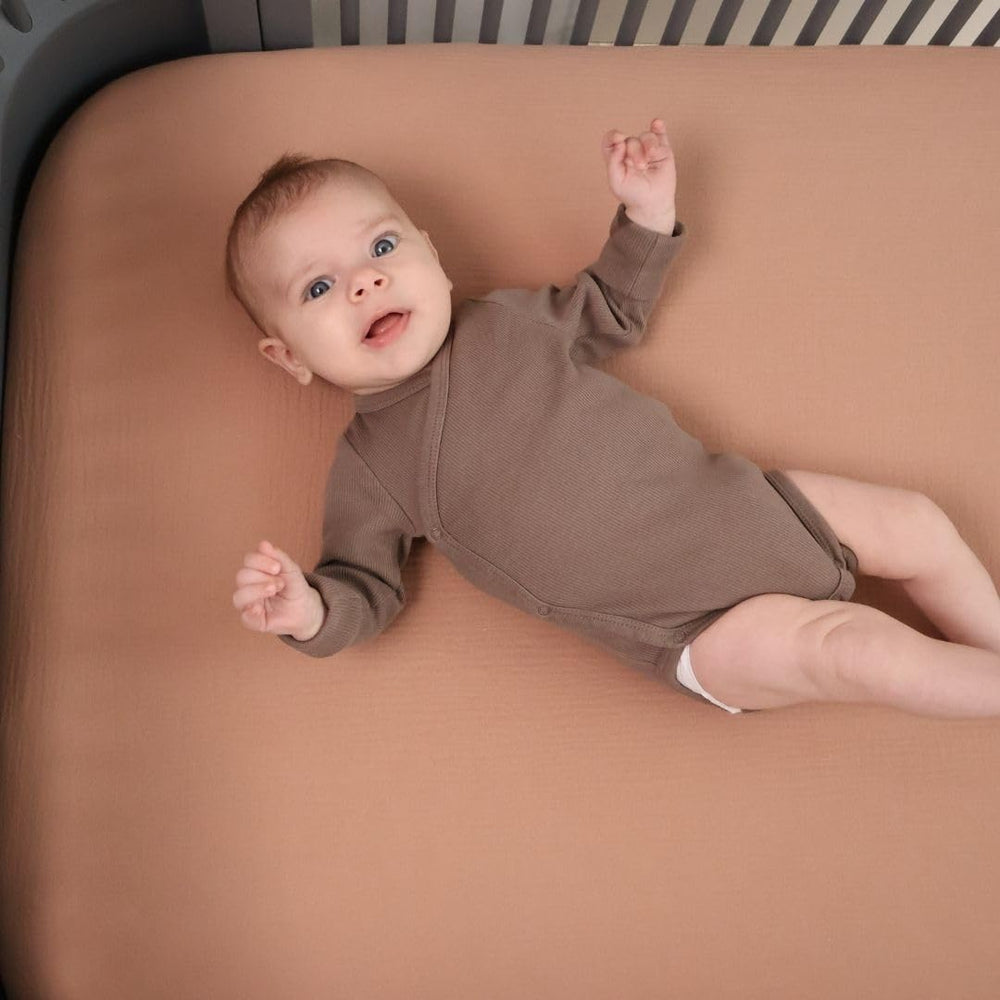 Huxie 360-degree elastic edge keeps the sheet snug.