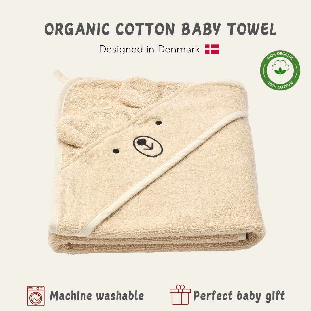 Huxie baby hooded towel bear fog hood detail close, showcasing plush material.