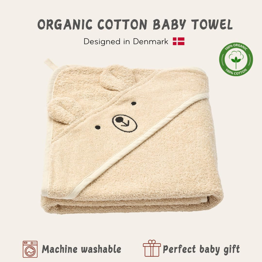 Huxie baby hooded towel bear fog hood detail close, showcasing plush material.
