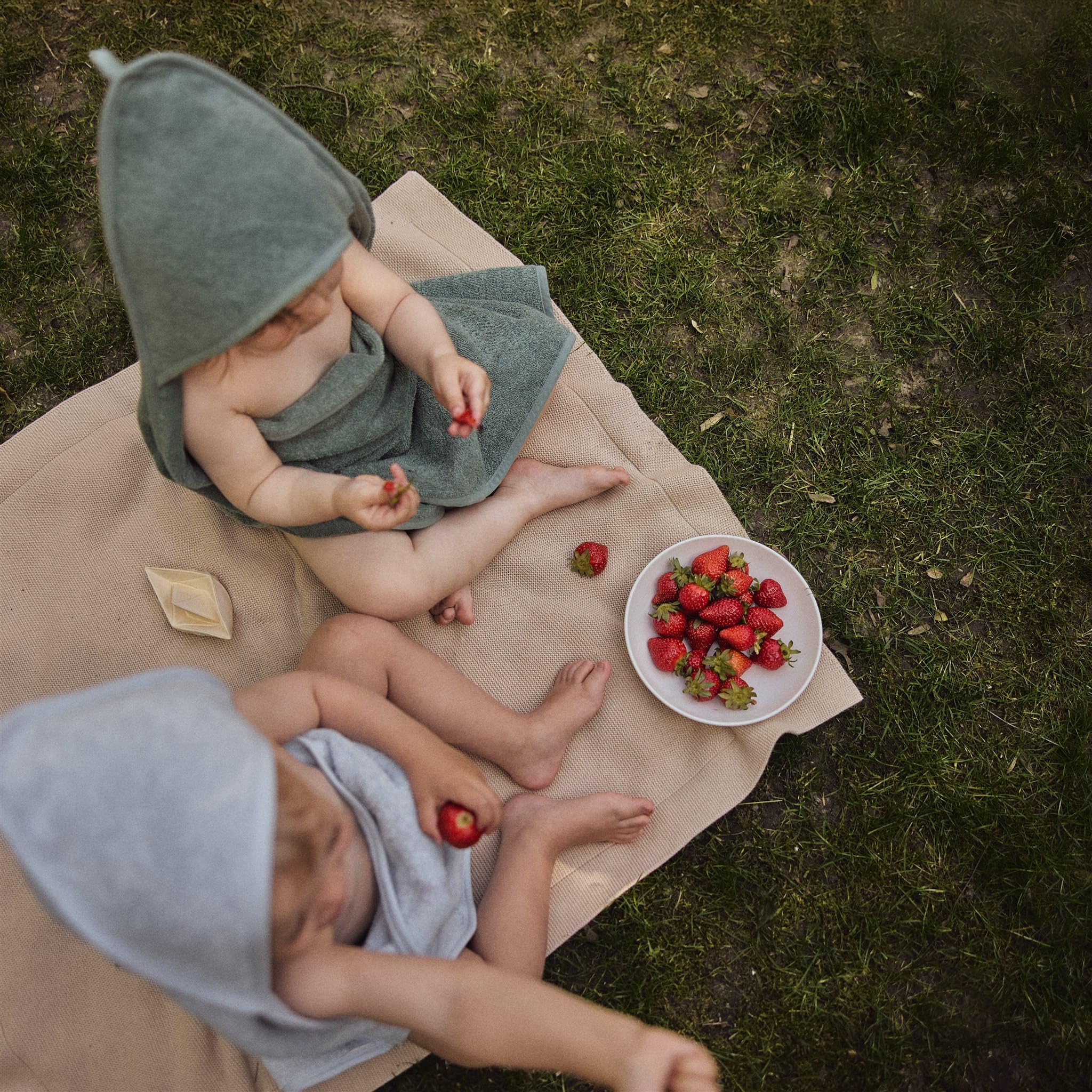 Huxie hooded towel maintains softness after many washes.