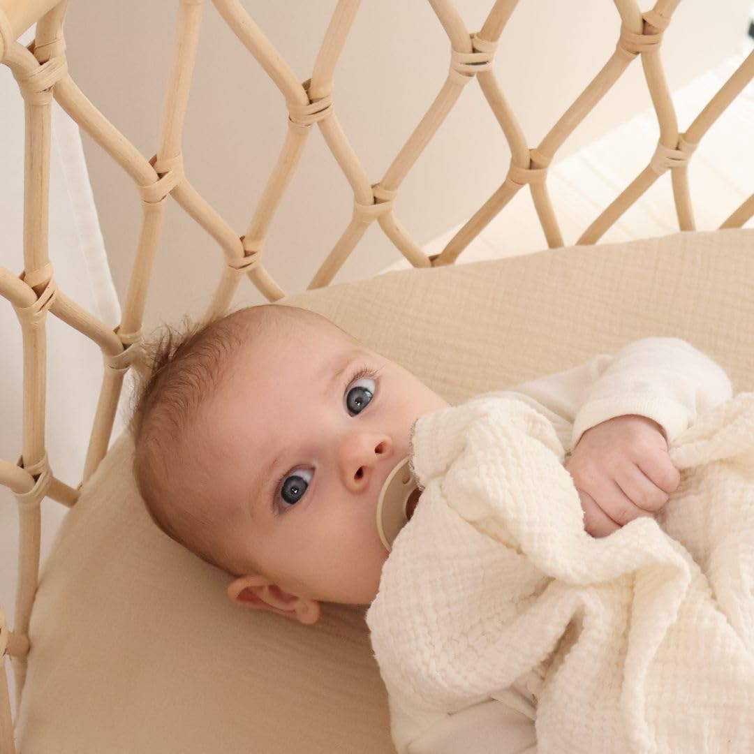 Huxie fog fitted sheet with elastic edge for secure positioning