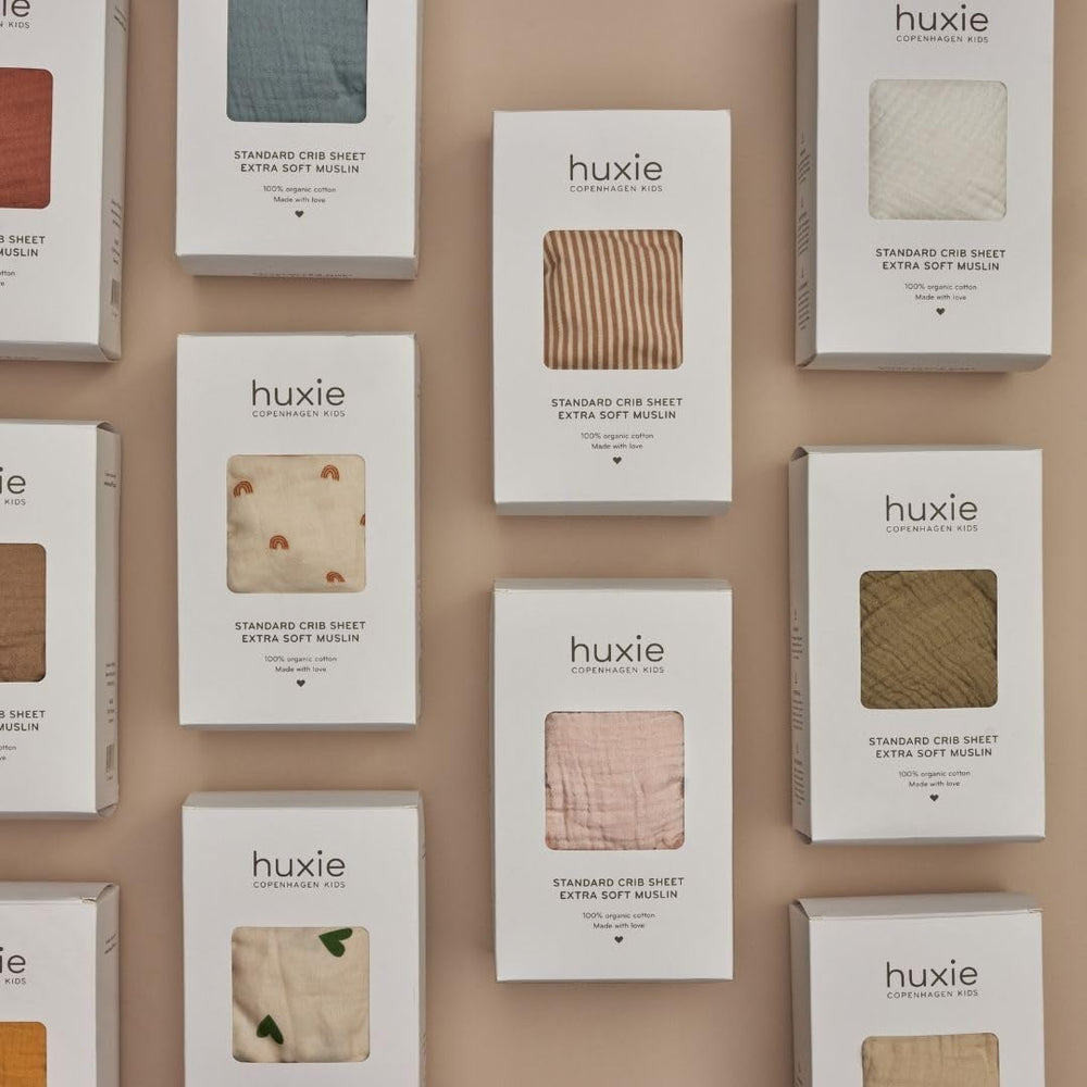 Huxie Scandinavian-inspired design complements modern nurseries.