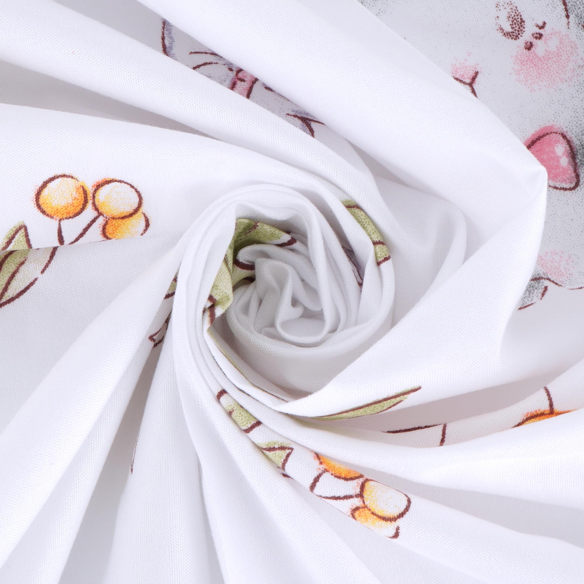 Hyuyikuwol bed curtain dustproof cover shields against dust while keeping airflow.