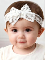 ICKEYOU Pearl Lace Bow Headband with a soft elastic design for delicate babies and photos.