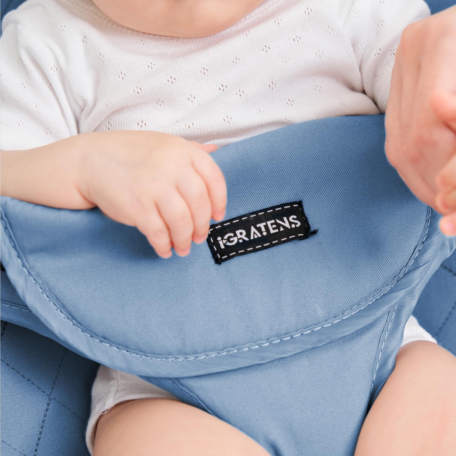 iGRATENS blue cover offers skin-friendly cotton for cozy, mess-friendly days.