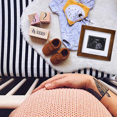 IHEIPYE Baby Sonogram Frame on nursery table as thoughtful baby shower gift