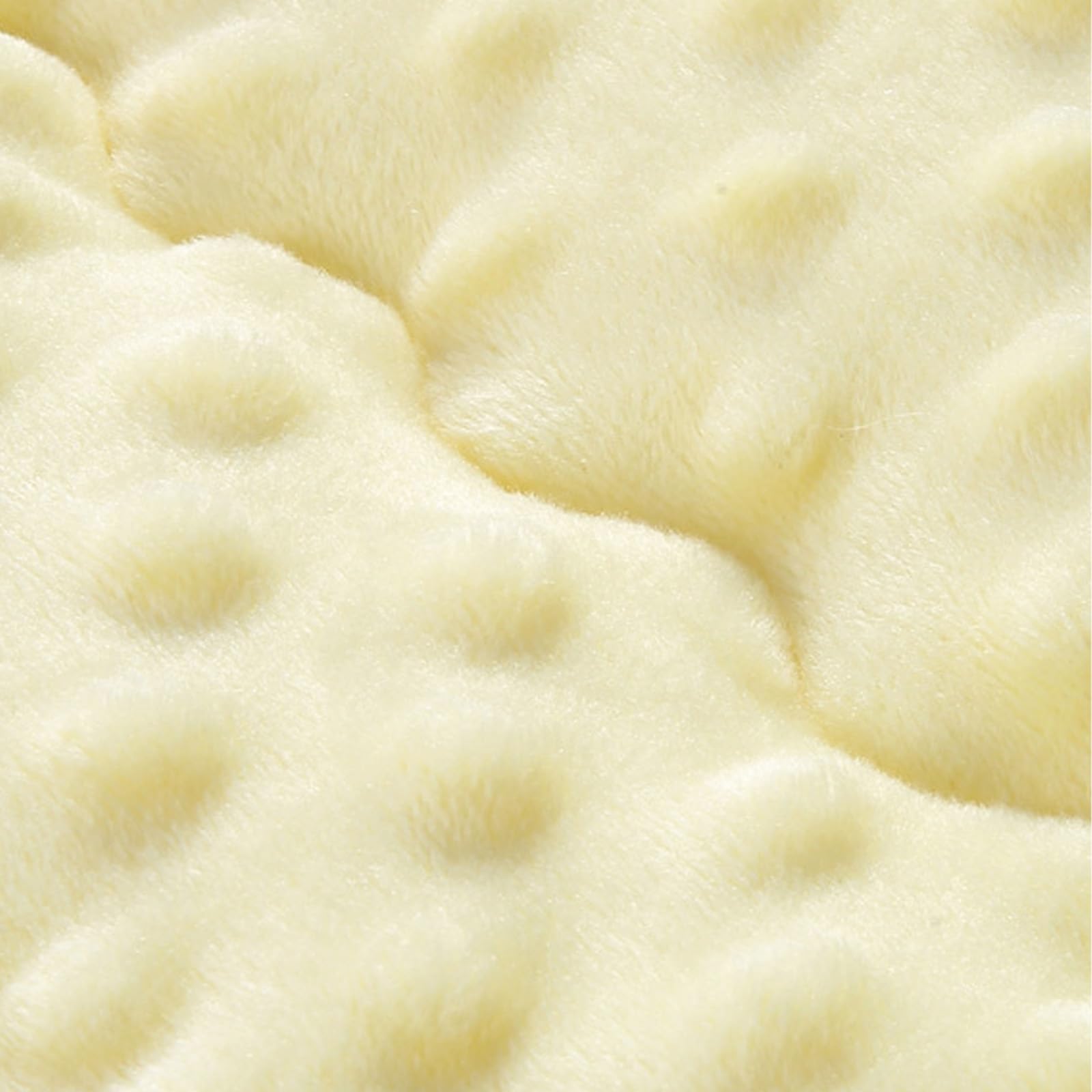 illikkuyax pear blanket with dotted fleece back for cozy warmth