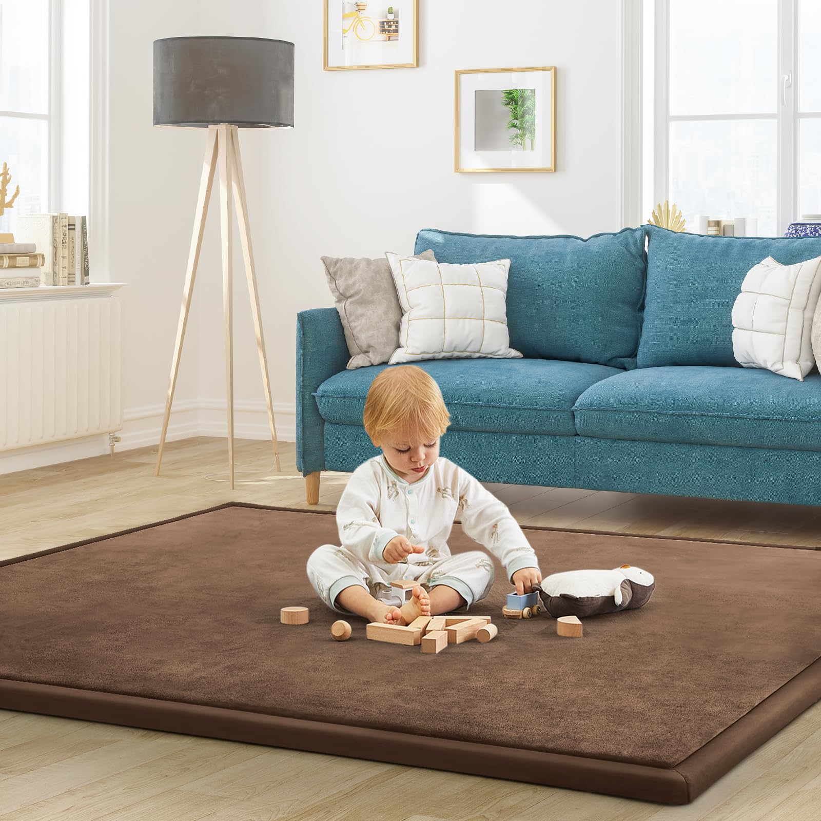 ILPEOD 50x50 inch mat creates a roomy, safe play area.