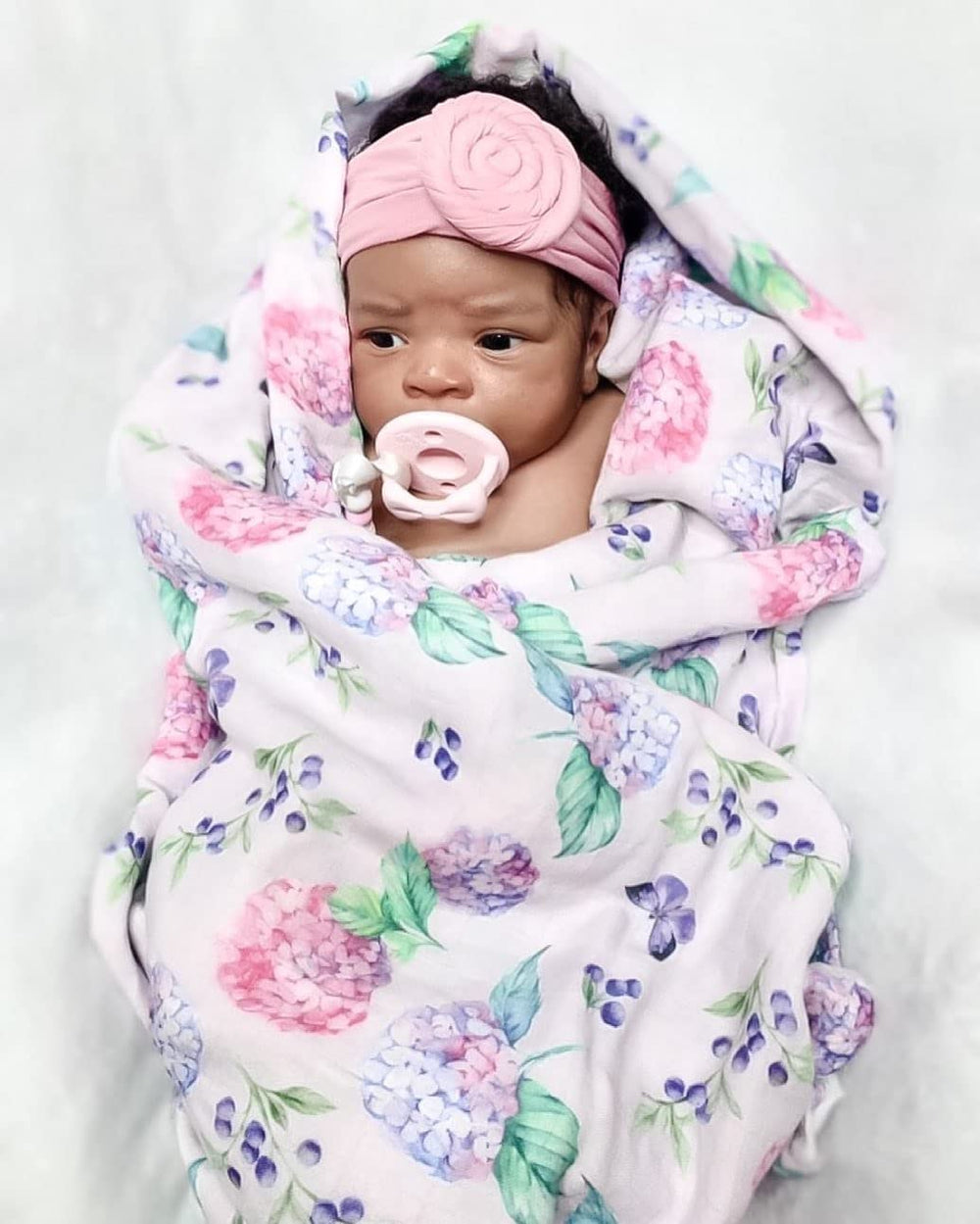 immispace Hydrangea swaddle open-baby reveals generous 47x47 inches for versatile use.
