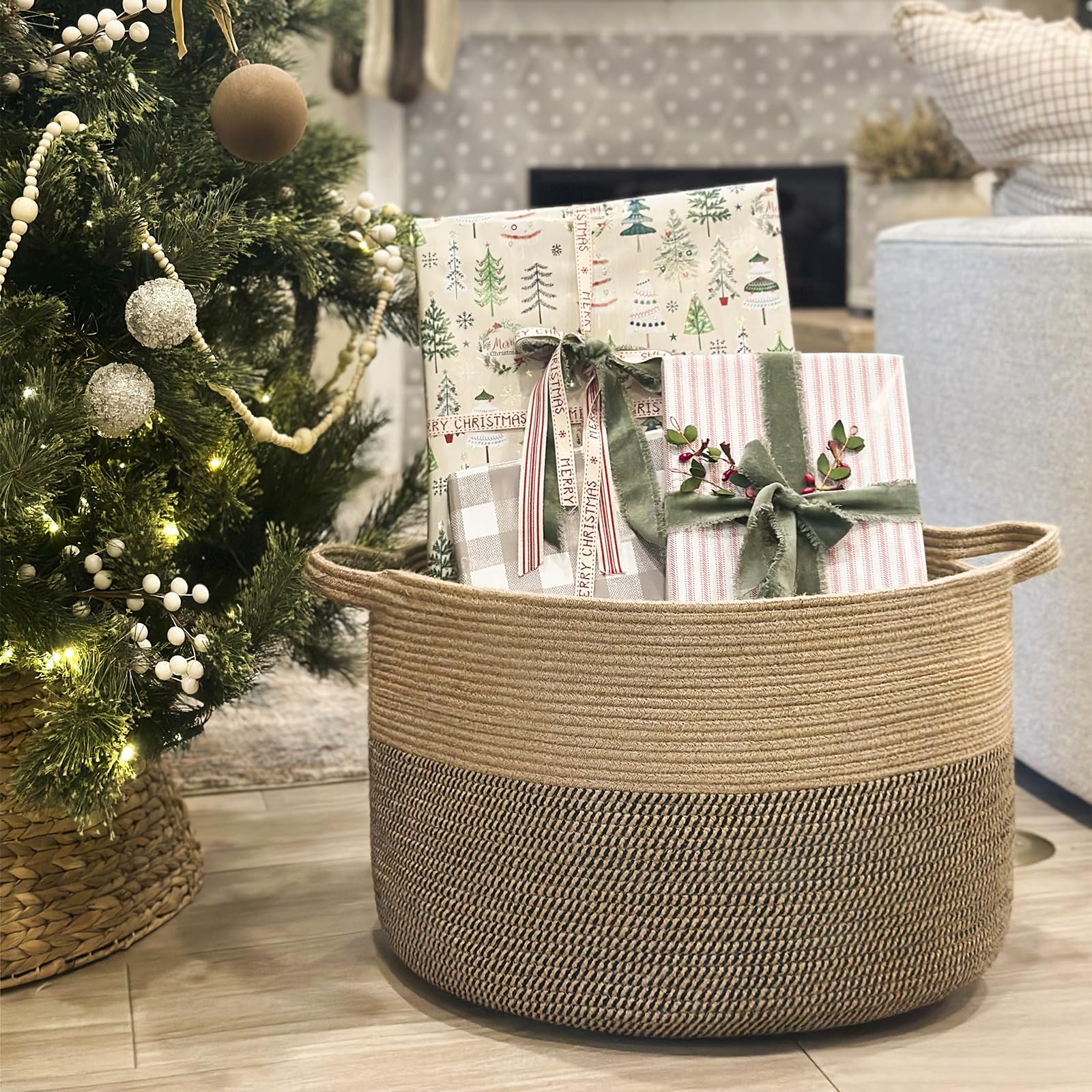 INDRESSME round wicker basket keeps towels and pillows neatly organized.