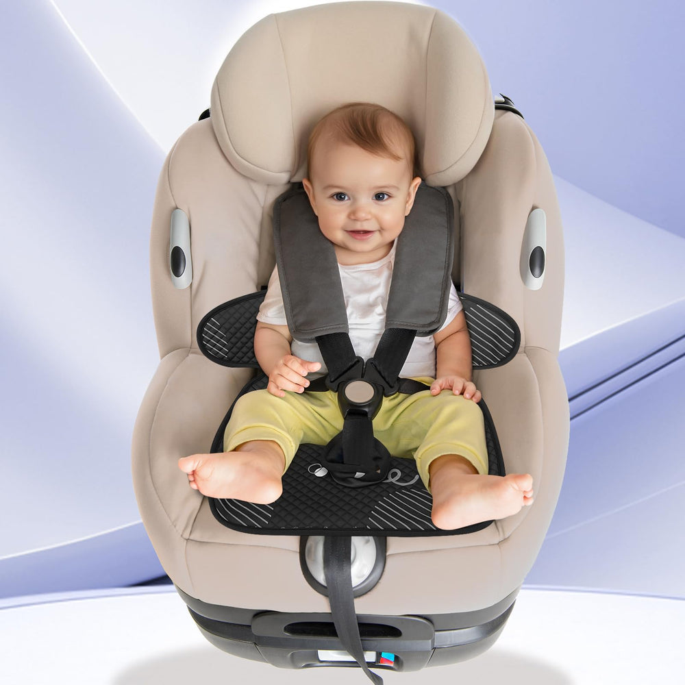 INFANZIA Breathable padding adds soft comfort on long rides.
