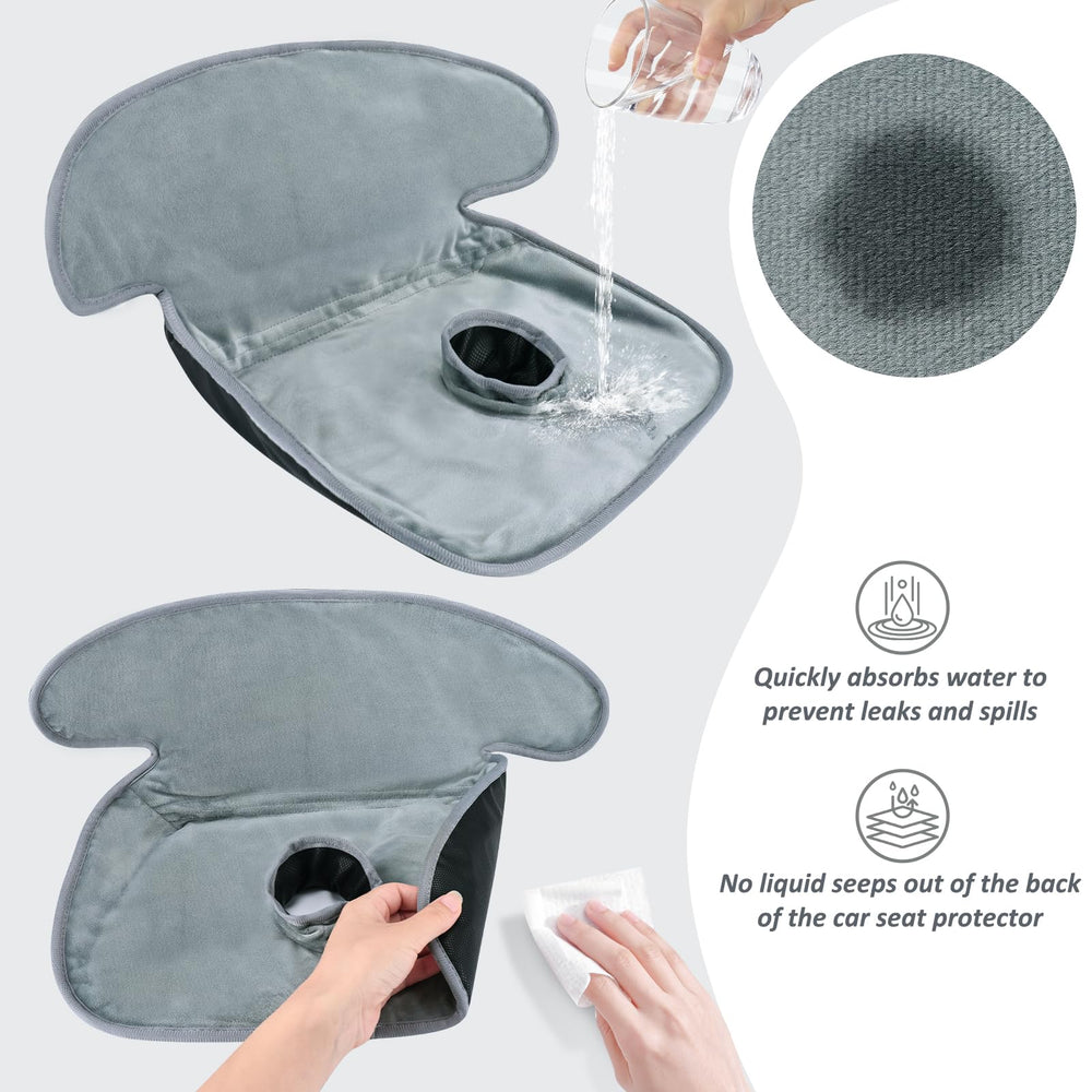 INFANZIA Dry Seat deep side walls block liquids and crumbs from reaching the seat