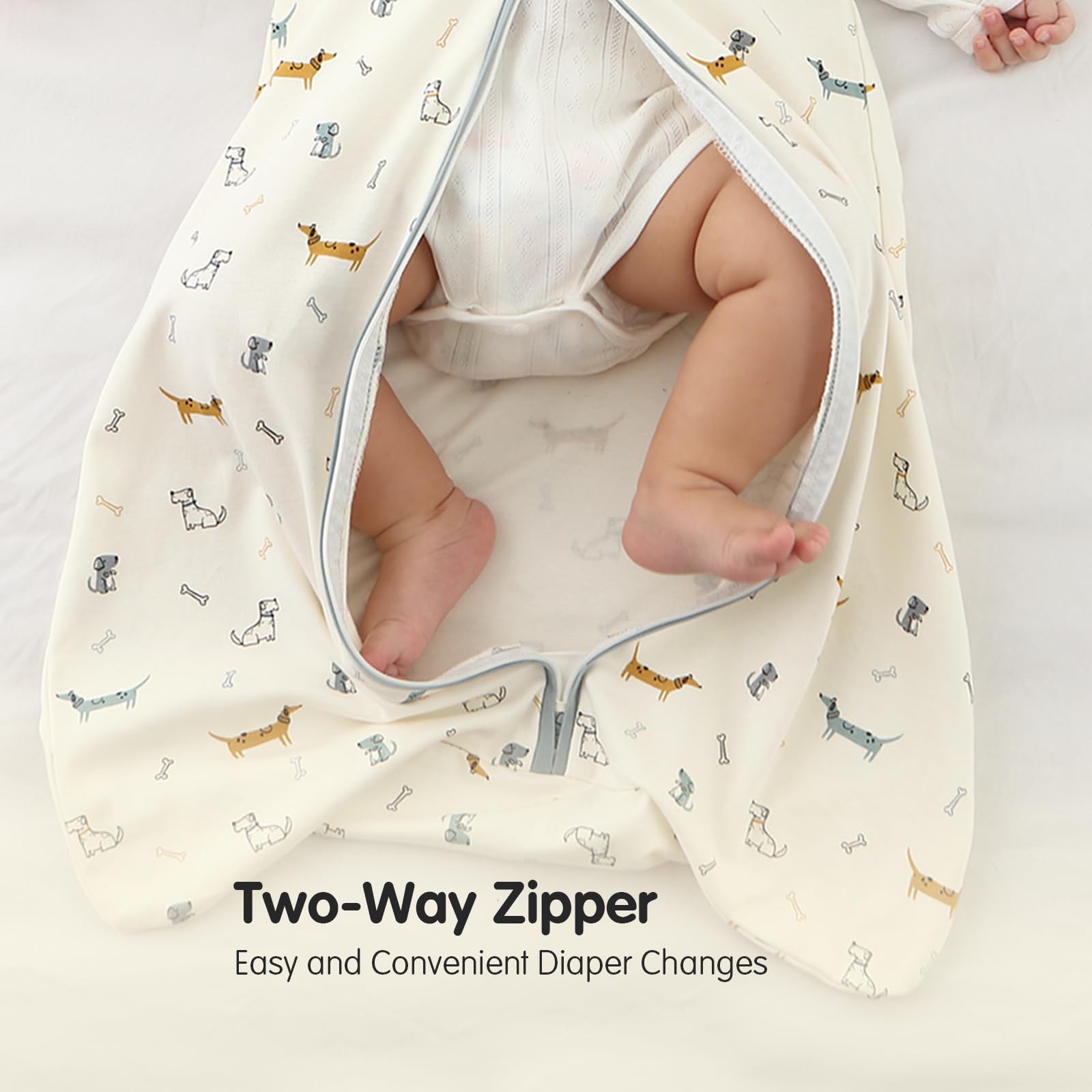 Insular swaddle 2way-zipper enables diaper changes without waking the baby.