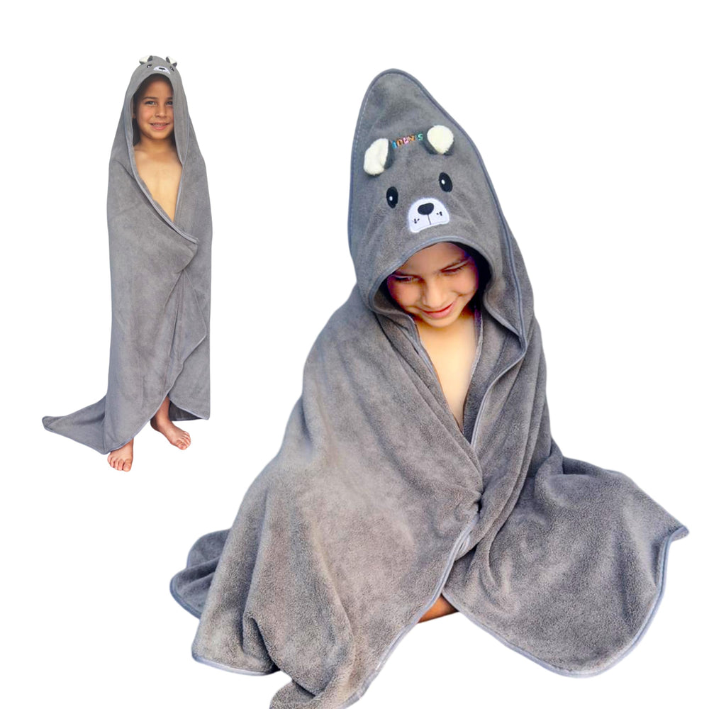 Ioly's hooded baby towel 41x41 in grey keeps baby warm after bath.