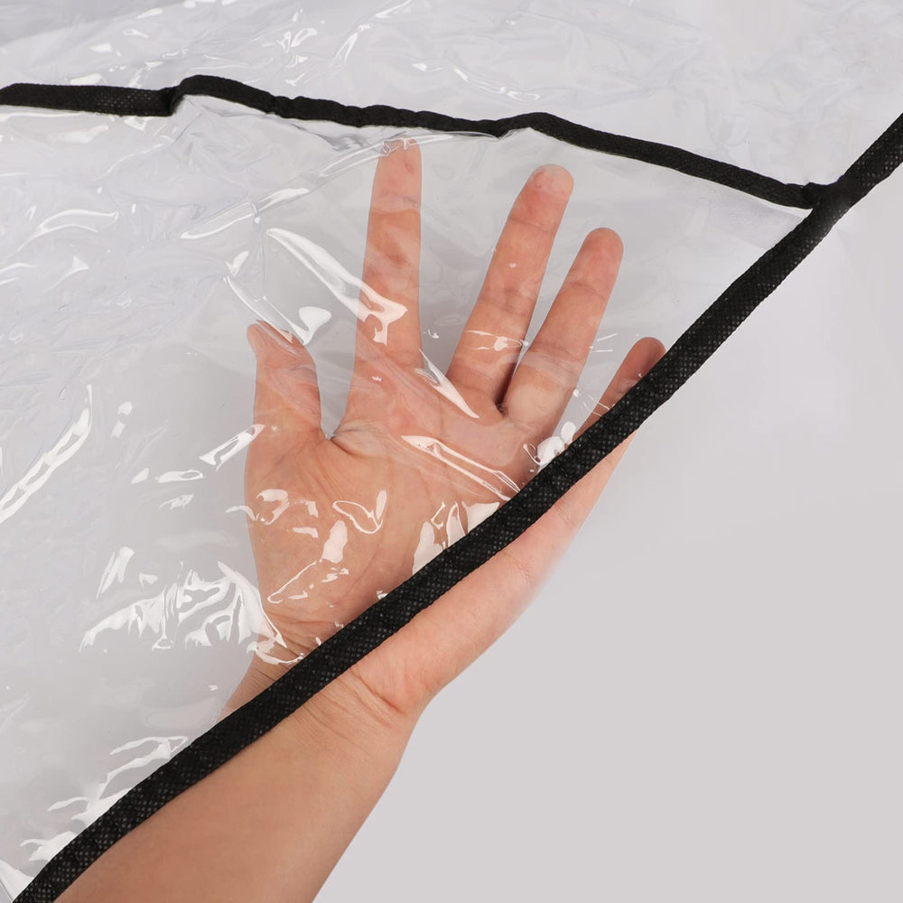 ITODA rain cover with waterproof zipper blocks rain from seeping in.