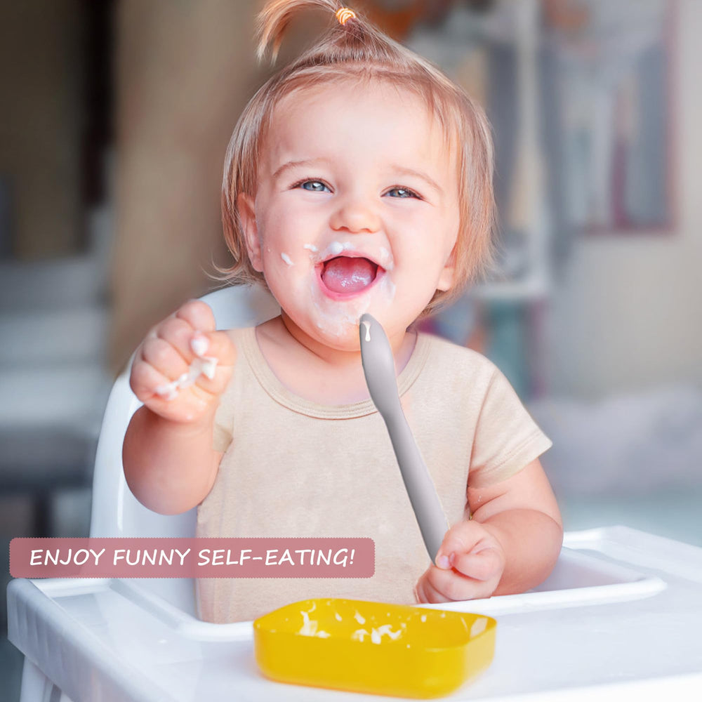 IYYI self-feeding spoon with small head supports tiny hands.