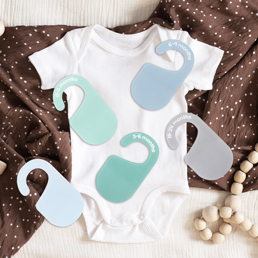 JarThenaAMCS packaging image presents a ready-to-use nursery organizer for new parents.