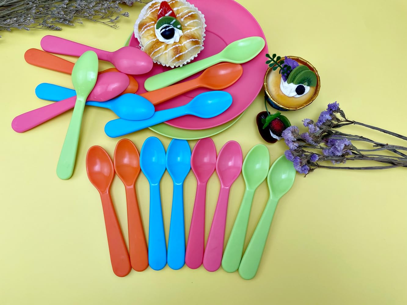 Jawbush kids spoons easy to grip with smooth edges for tiny hands.