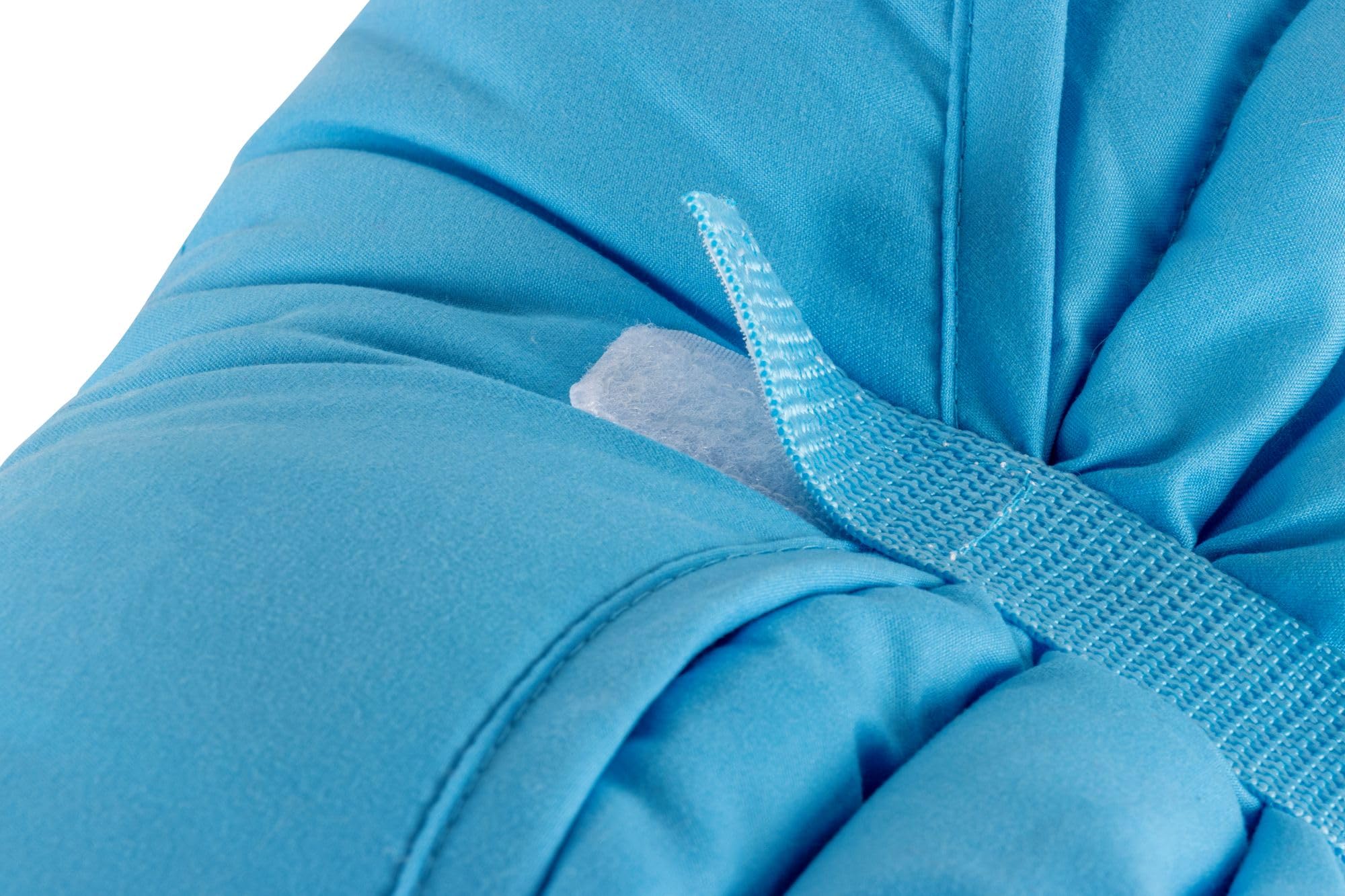 Velcro closure on the Jay Franco Iron Man nap mat keeps it neat