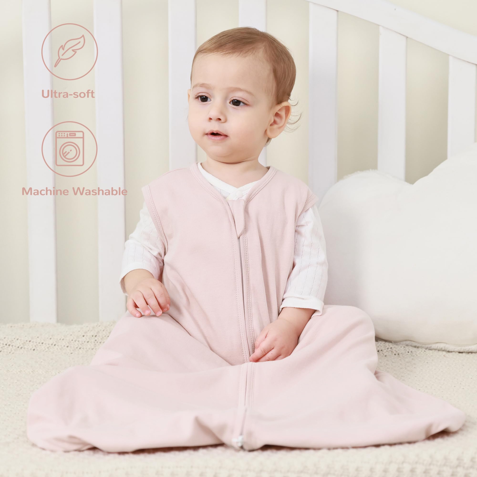 JELLYMONI Baby Sleep Sack hip room design supports natural leg movement.