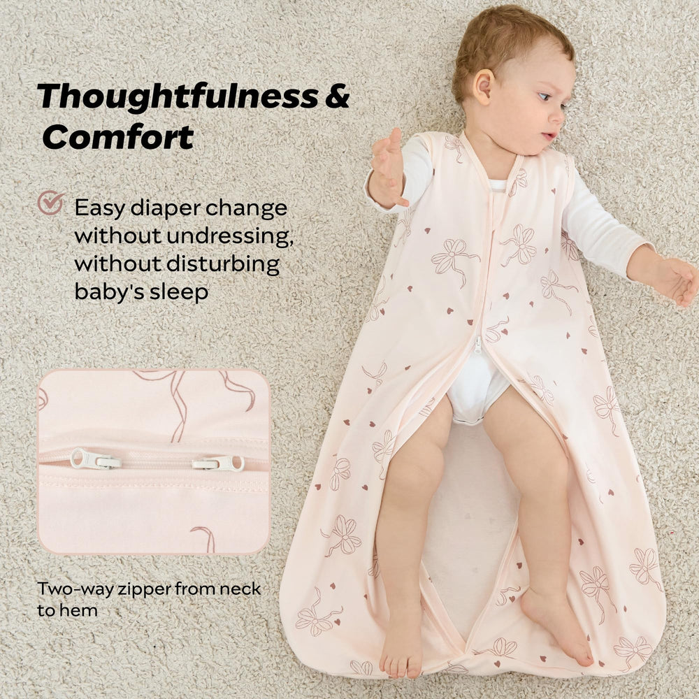 Jellymoni hip-friendly design allows natural leg movement for comfort