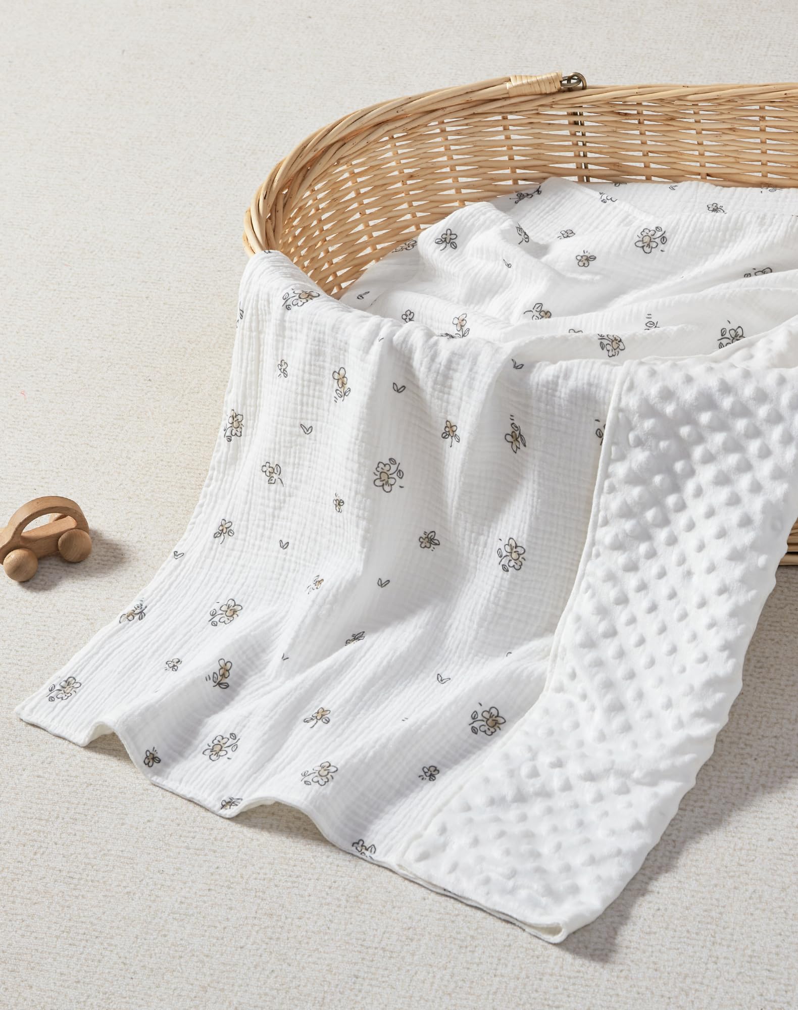 JELLYMONI muslin baby blanket front view with soft cotton for gentle newborn warmth