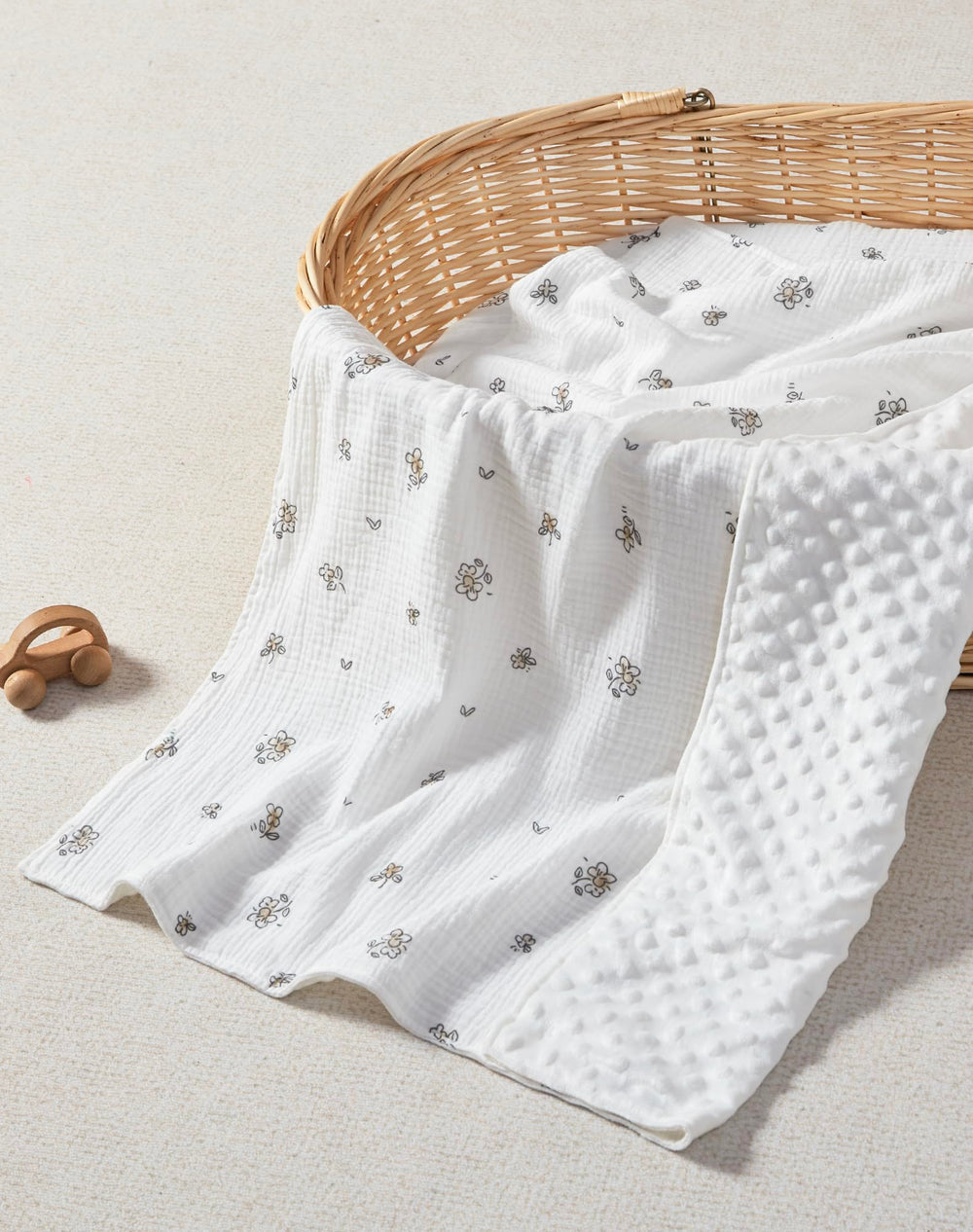 JELLYMONI muslin baby blanket front view with soft cotton for gentle newborn warmth