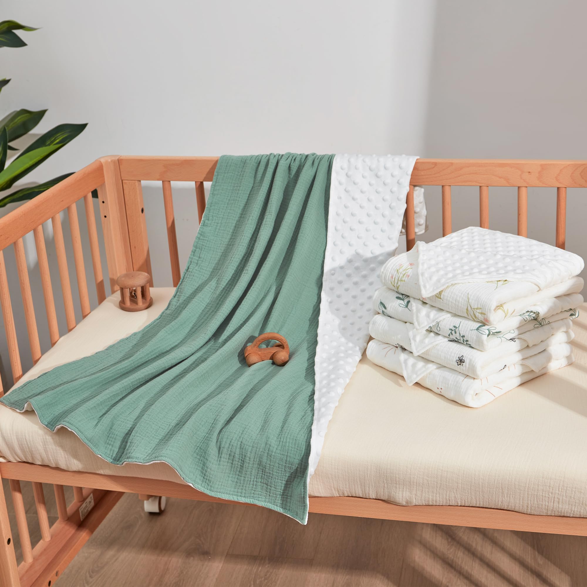 JELLYMONI durable machine-washable blanket stays soft after washing