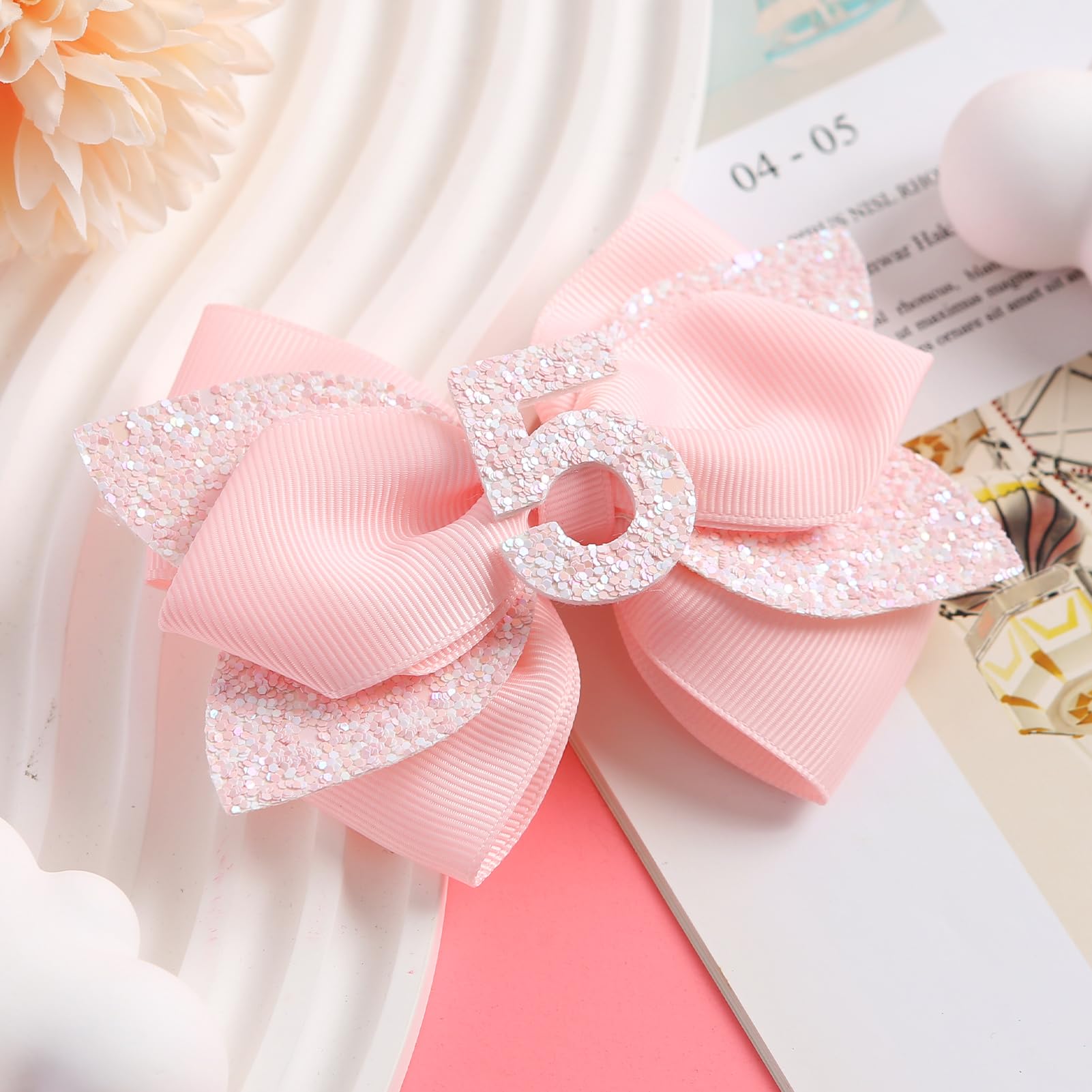 JiaDuo pink birthday bow for 4-year metal clip, glittery detail enhances party outfits.