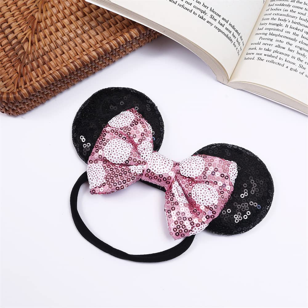 JIAHANG headband as a newborn photo prop for cute moments.