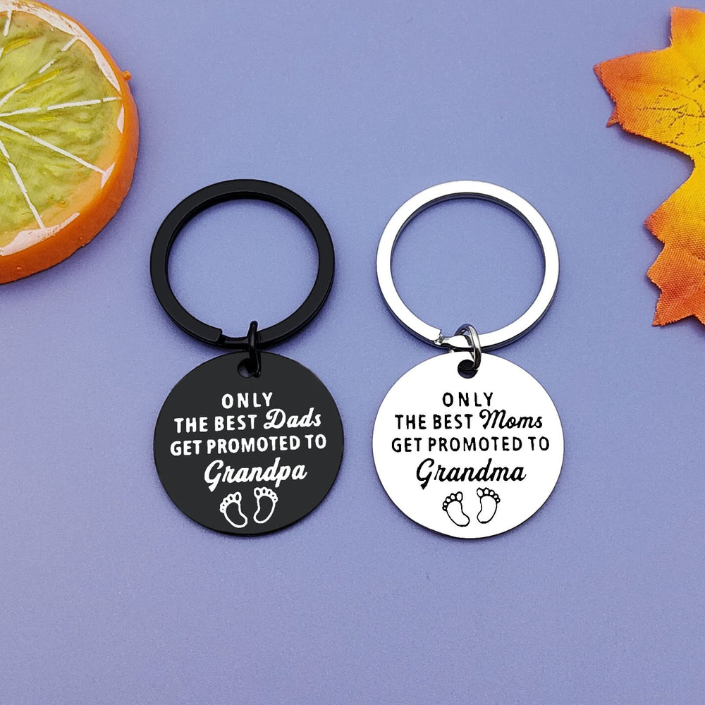 Jielahua grandparents-to-be keychain set ideal pregnancy announcement keepsake.