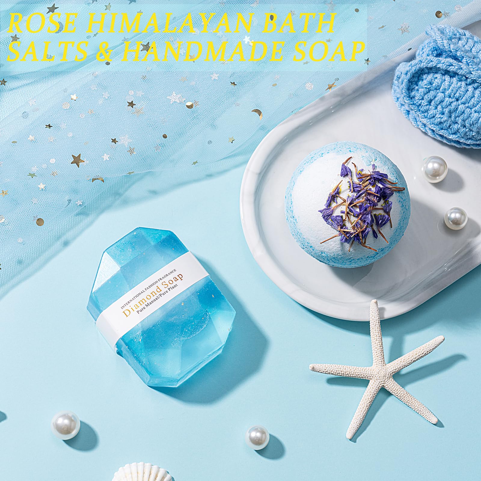JINGLAIE baby bib and bath towel set, practical essentials for mealtime and bath.