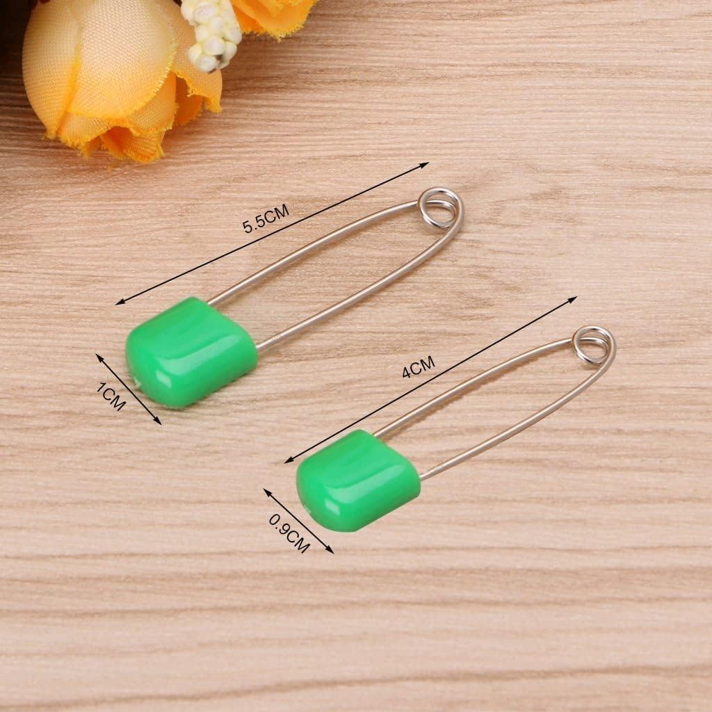 Jinshining diaper pins in use demonstrating reliable fastening