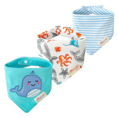 JN&LULU blue whale bandana bib protects drool and simplifies outfit changes.