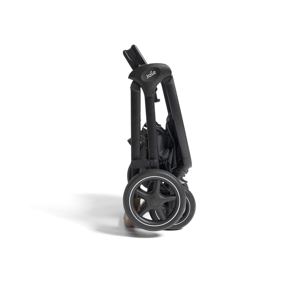 Storage basket plus crossbody bag for organized, hands-free outings with Joie Kava.