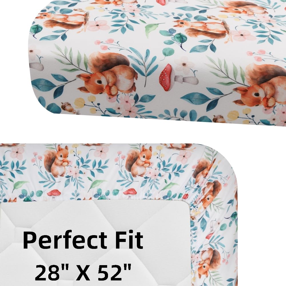 Jola's House machine-washable crib sheets maintain color after washes.