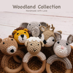 Joliecraft rattle feature invites gentle sound play to support early senses.