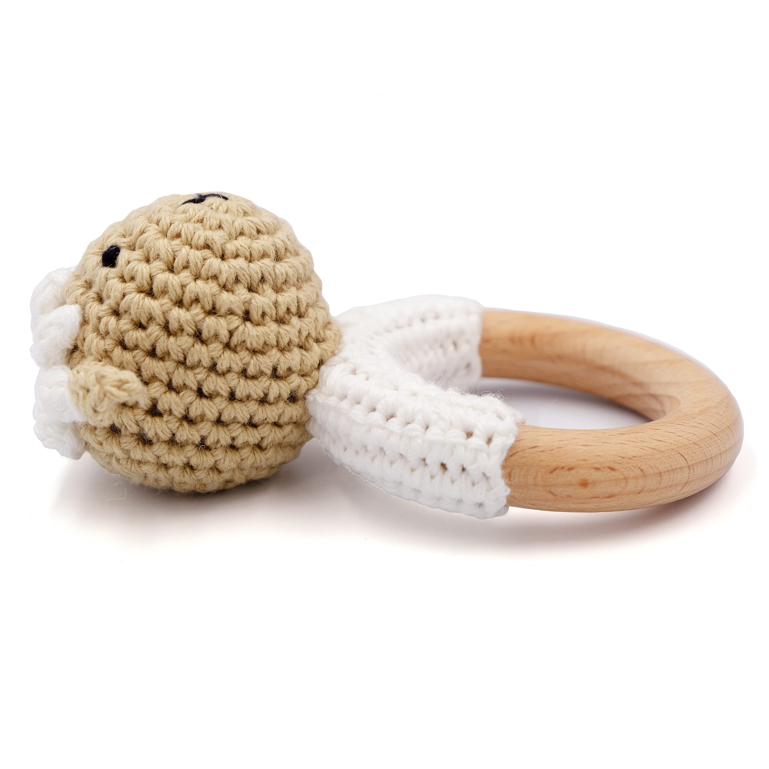 Joliecraft Beech wood teether ring: smooth, safe teething surface for soothing gums.