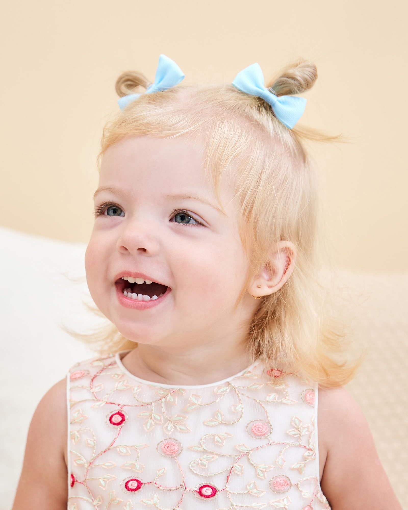 Jollybows mini bows are lightweight for comfortable wear all day.