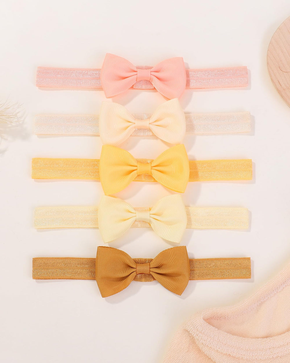 Jollybows newborn-to-toddler fit grows with your child.