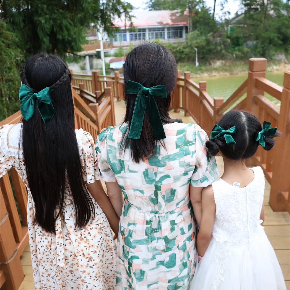 Jomila fall-winter velvet bows displayed for seasonal styling ideas