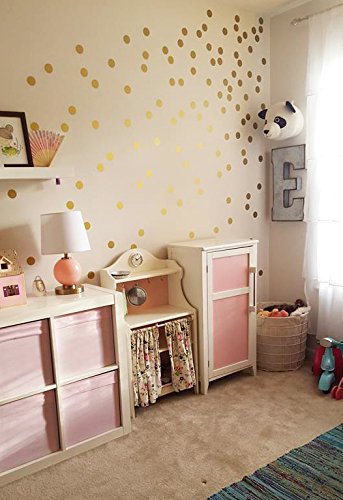 Josephine on Caffeine Posh Dots high-gloss vinyl finish shines on walls.