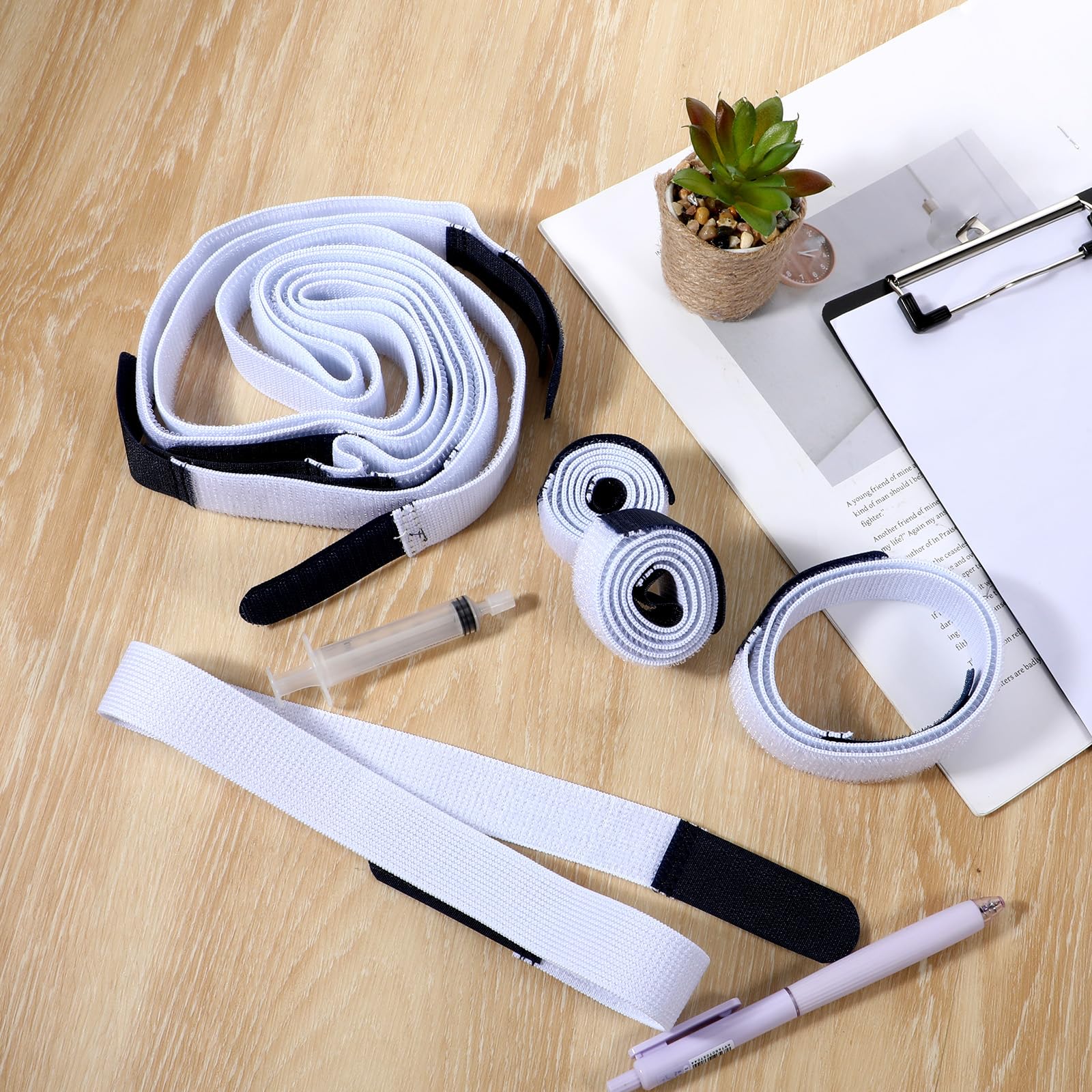 Josojoou adjustable 60 cm strap length can be trimmed to fit varied needs.
